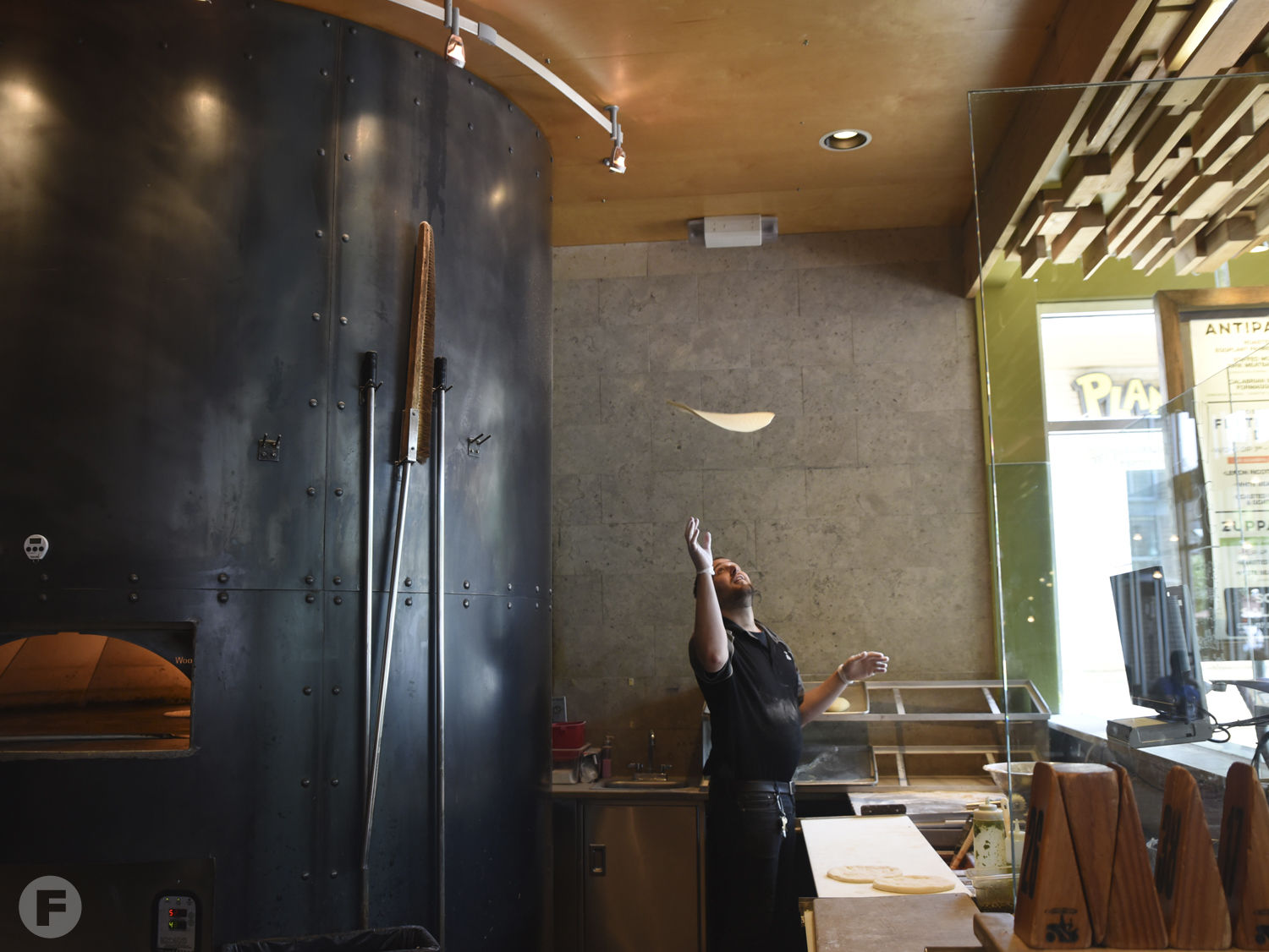 Fast-Casual: Spin! Neapolitan Pizza